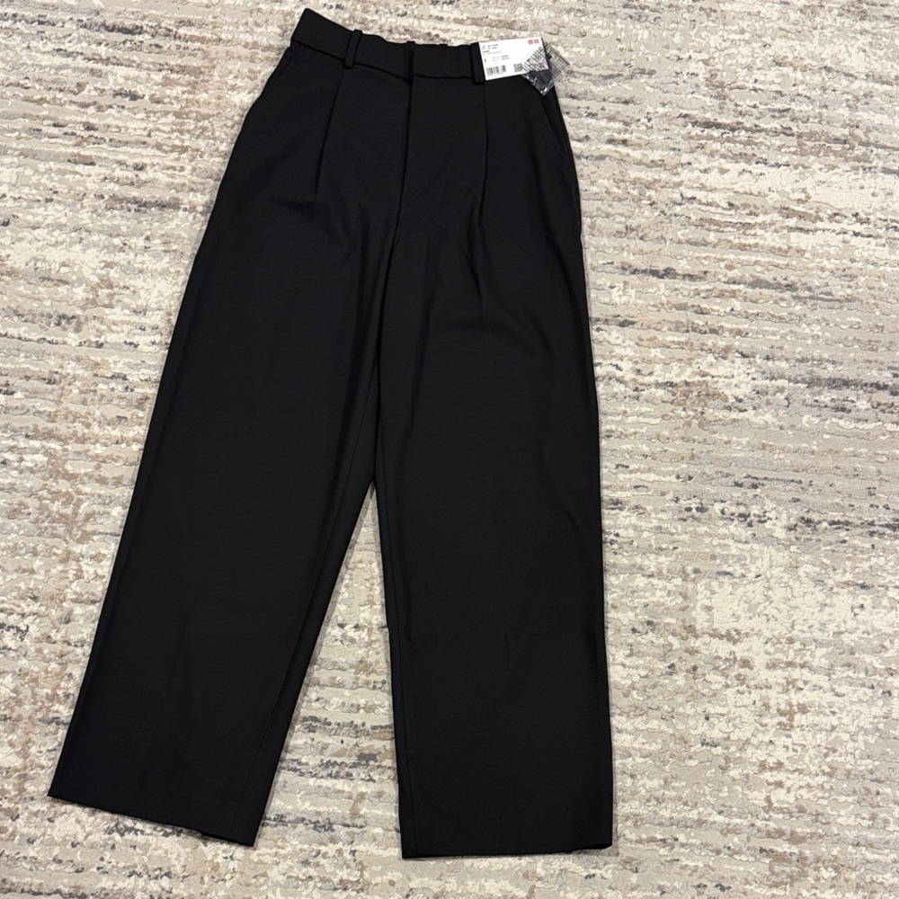 Uniqlo Classic Black Slack Pants